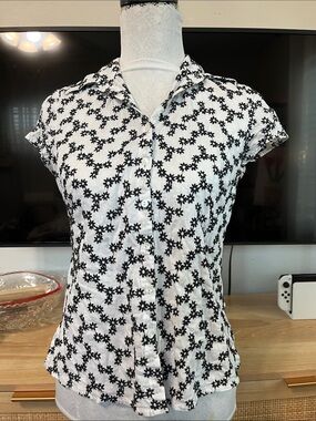 Liz&Co white short-sleeve button-down floral